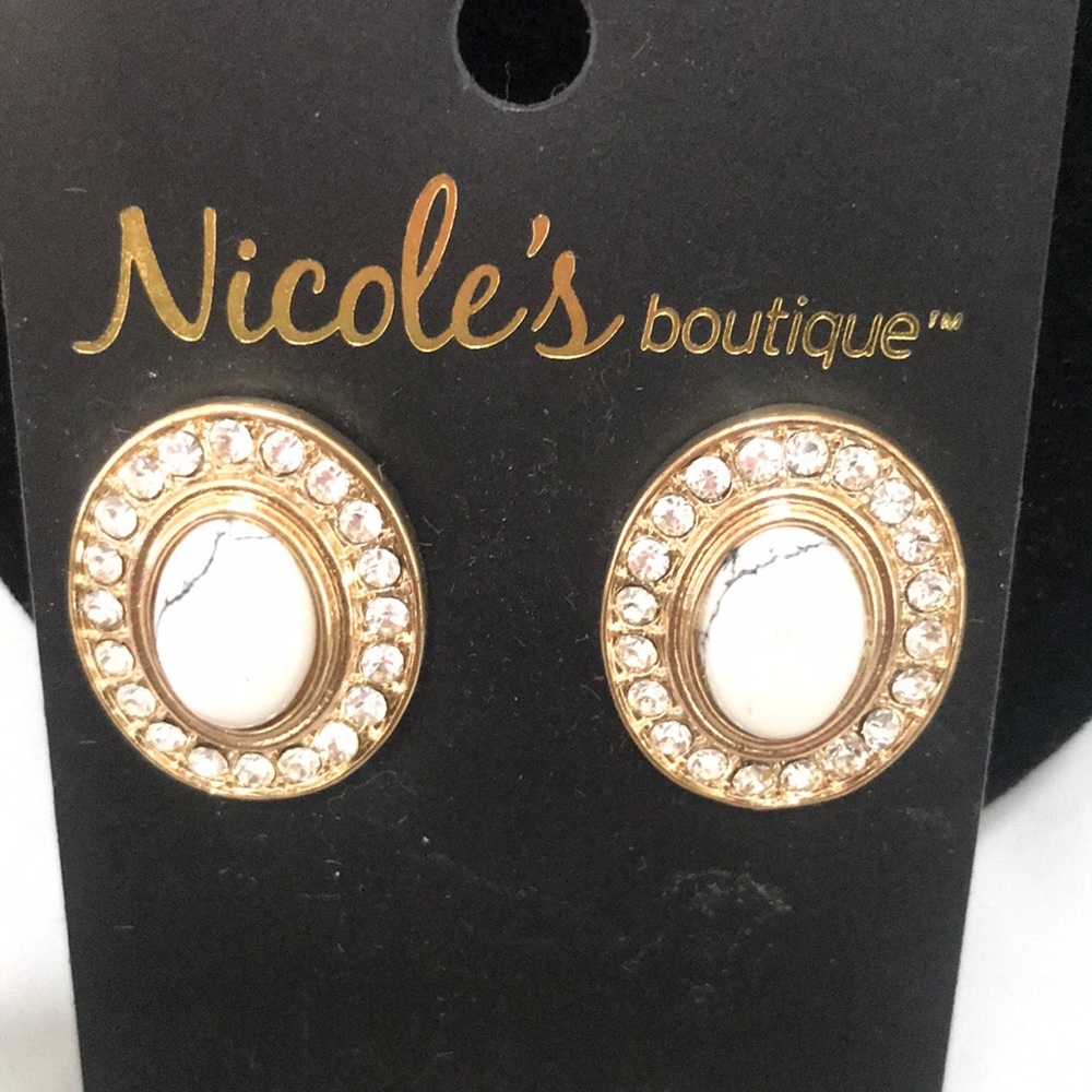 2/$10 Nicole’s boutique earrings